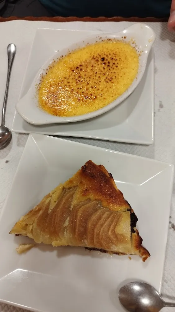 Crème Brûlée Et Tarte Poire Chocolat